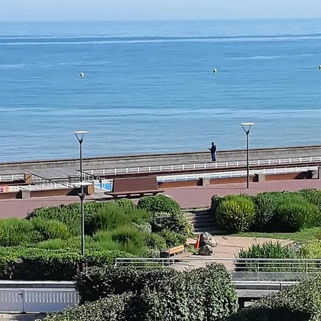 Des Bains Lejlighed